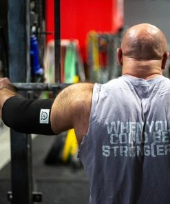 Elitefts™ Heavy Elbow Sleeve -Goalrilla Shop superheavysleeves inuse1